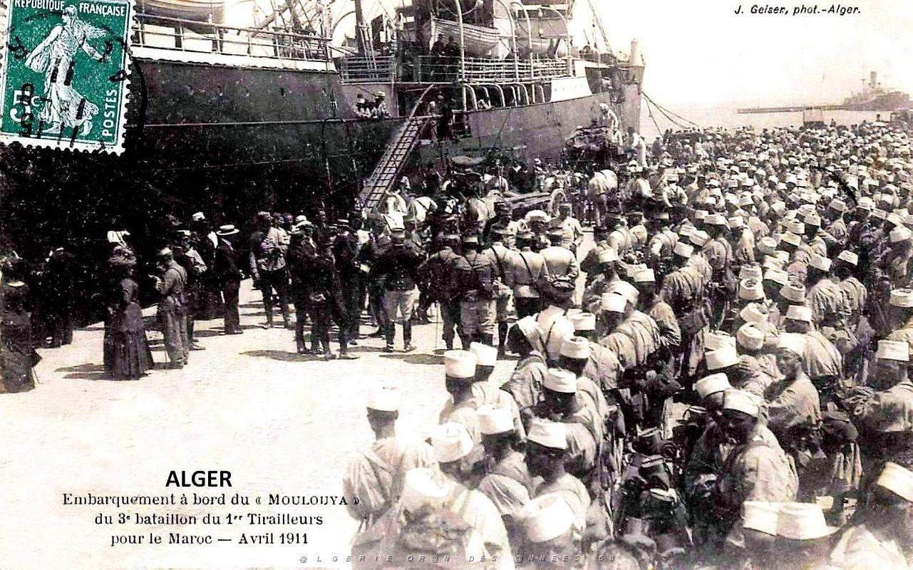 572- Alger - Embarquement Tirailleurs.jpg